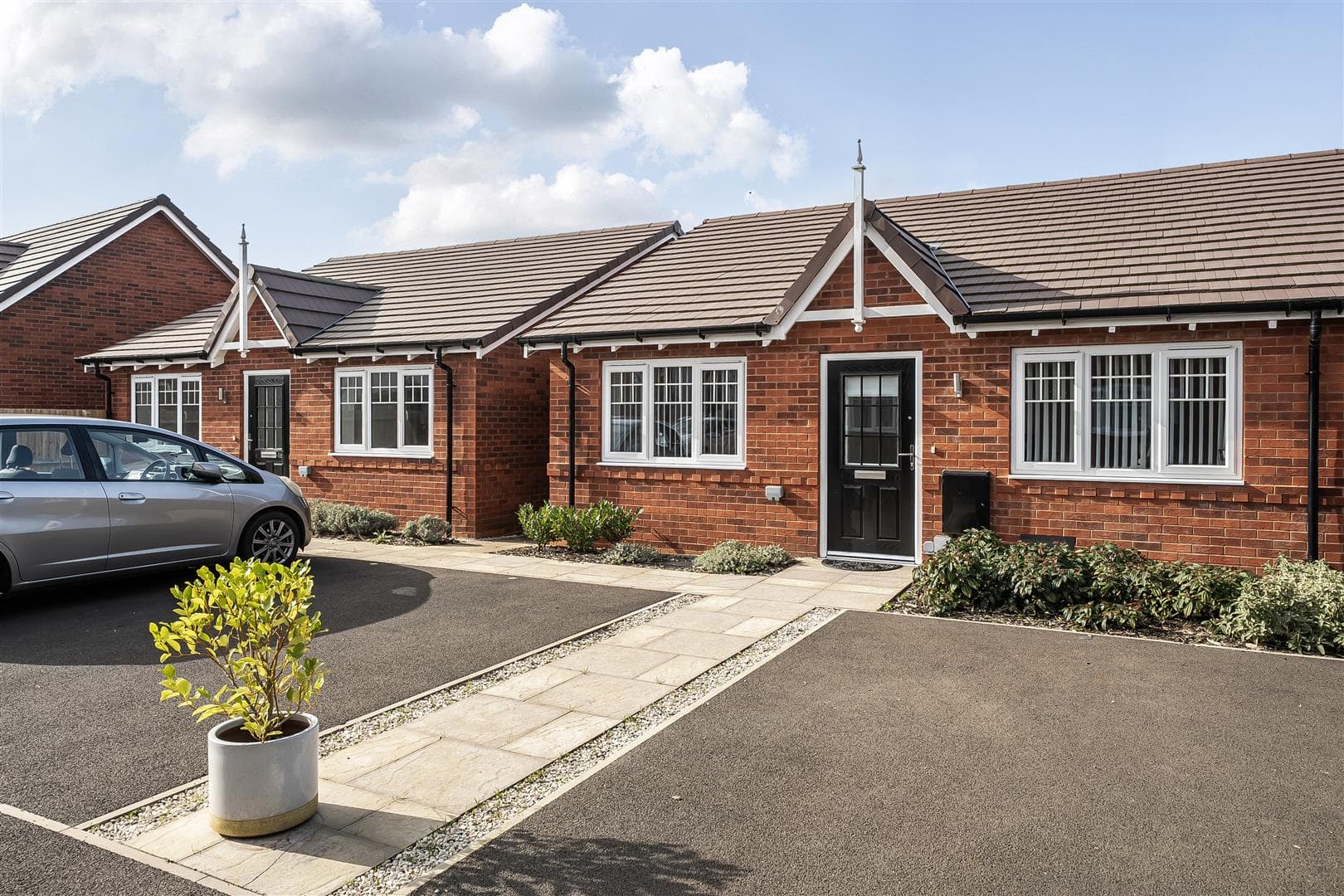 Whitley Close, Honeybourne, Evesham, Worcestershire, WR11 7AY